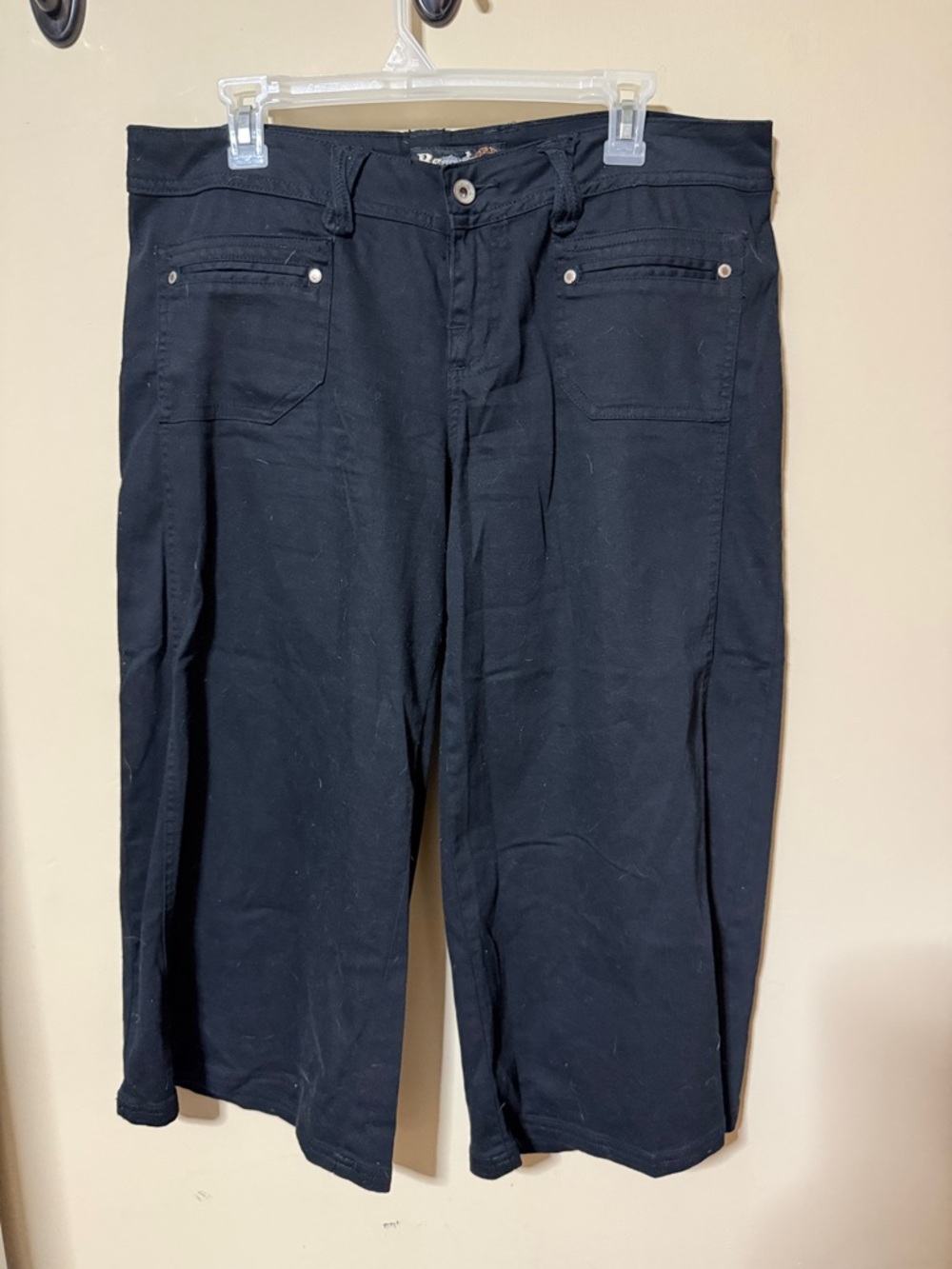 Rewind Black Capri Pants
